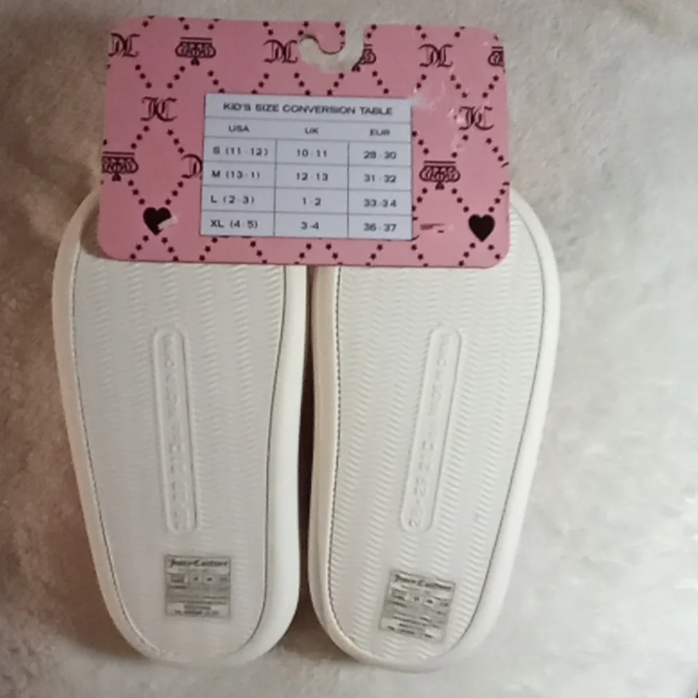 Juicy Couture Fuzzy Pink Heart Slippers SIZE 11-12 NWT